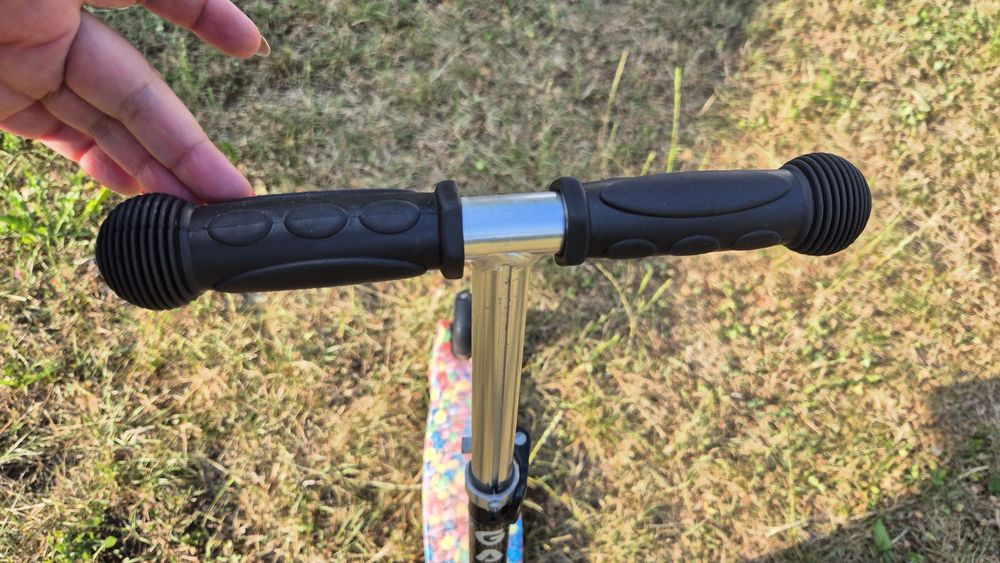 Дитячій самокат Galaktika