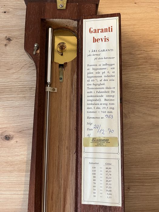 Stary barometr termometr 1970 r