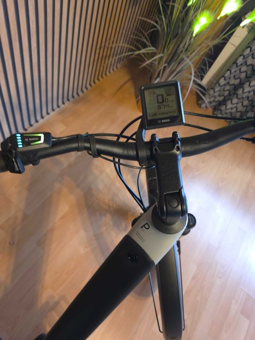 Rower elektryczny Cube Touring Hybrid Pro