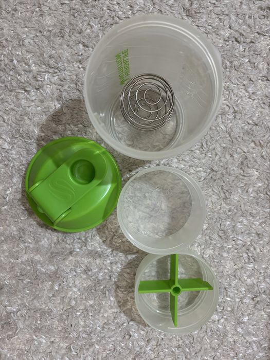 Copo misturador com bola  batedora