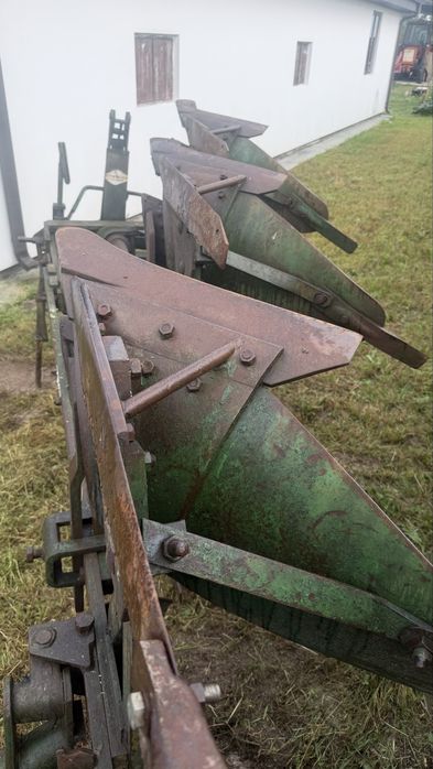 Плуг оборотний Goudland , lemken