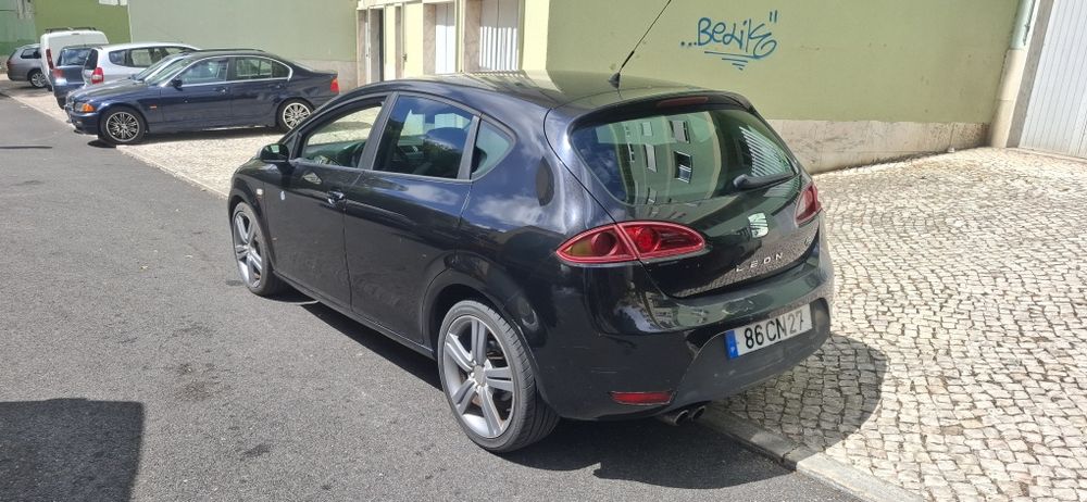 SEAT Leon — fotografia 4