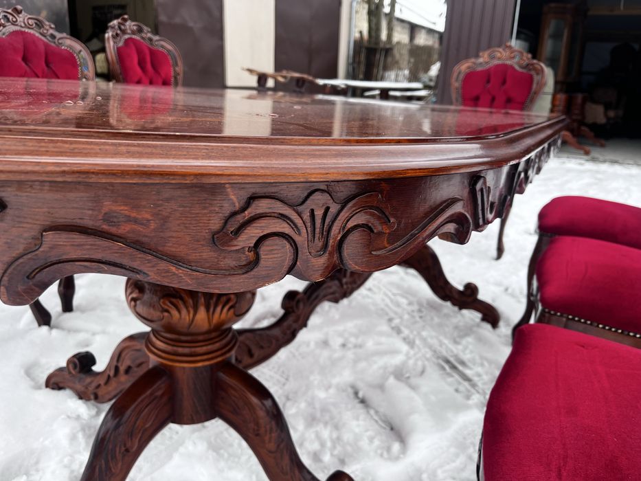 Piękny Antyczny Włoski stół i 8 krzeseł ludwik rzezbiony