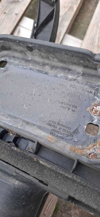 pas przedni bmw e87 benzyna