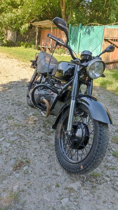 Продам, Мт Дніпро 11 в гарному стані