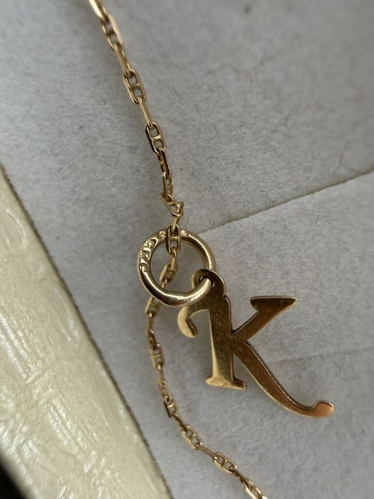 Złoty łańcuszek z literka K