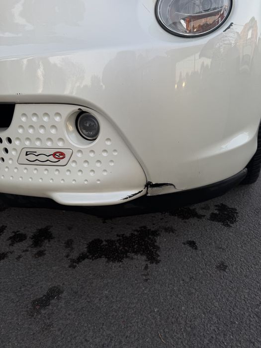 Машина Fiat 500e 2016