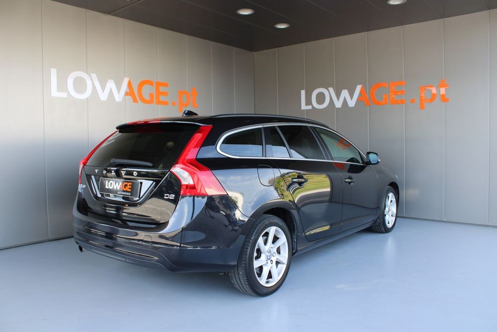 Volvo V60 1.6 D2 Momentum Eco