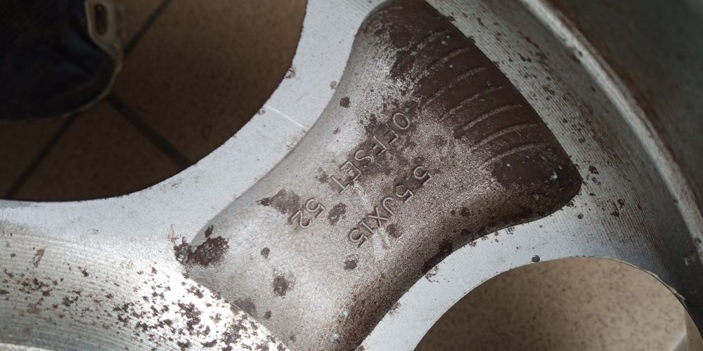 Felga 15 4x100 5,5x15 et52 Kia Picanto