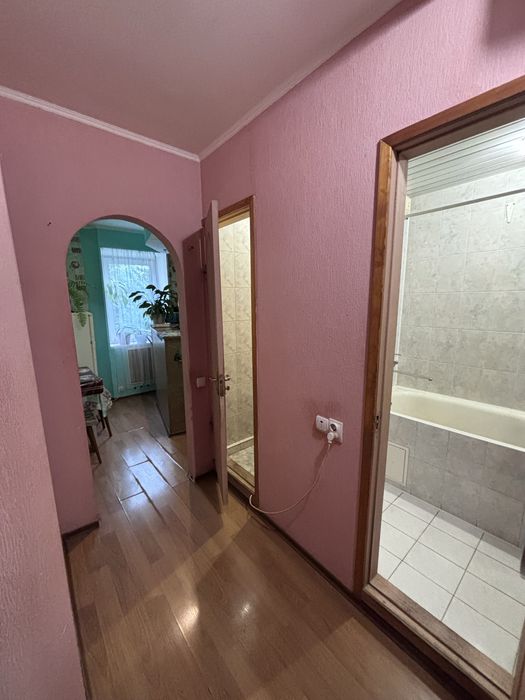 Продам 1ккв по вул. Незалежності 2/9поверх!