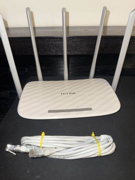 TP-Link Archer C60 AC1350 + 300MBS Extender