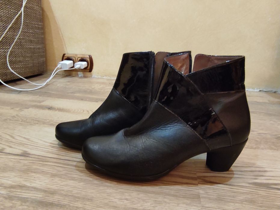 Модные Ботільони/кожа/37/23.5-24 см женская Модная обувь взуття