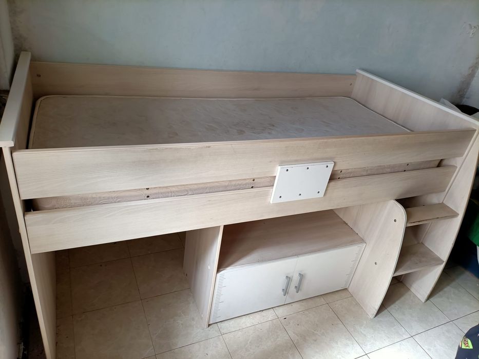 Cama      studio