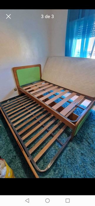 Cama solteiro +2 mesas cabeceira