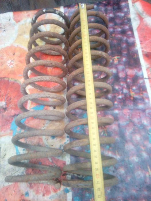 Продам пружини Ваз 21111. 2 шт.передніх та 2 задні