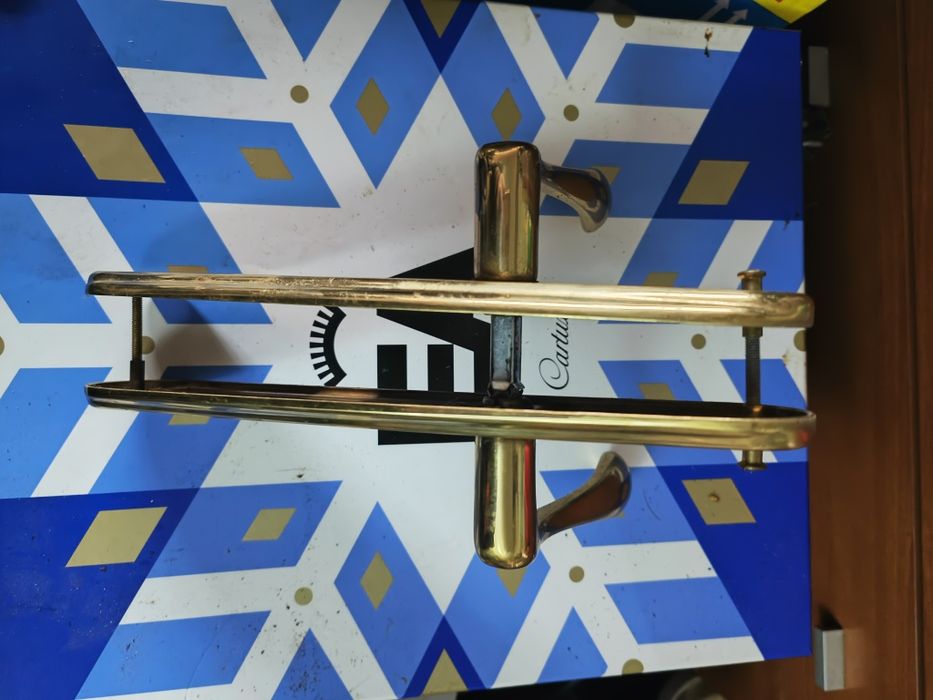 Vendo fechaduras e puxadores