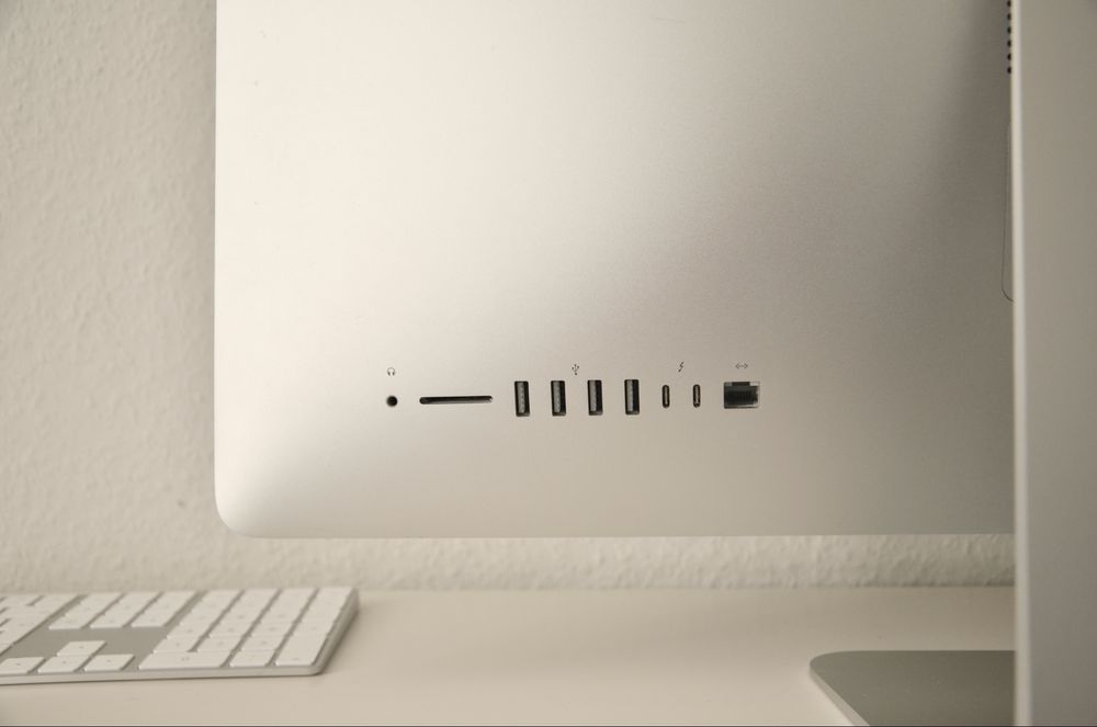Imac 2019 27” retina 5k, IC i5 32gb ram 1Tb ssd