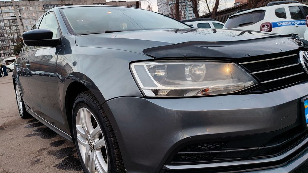 Продам Volkswagen Jetta 2.0 автомат 2015