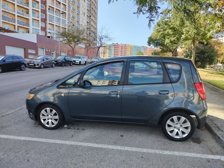 Vendo Mitsubishi Colt de 2010 a gasolina com inspeção e IUC pago — photo 4