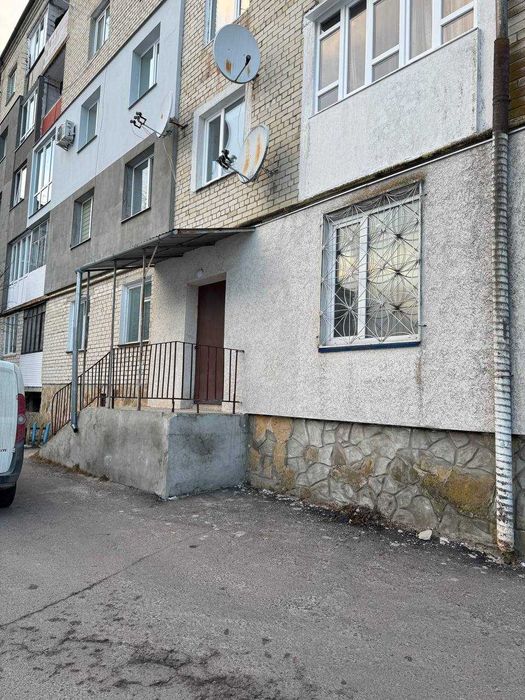 Оренда комерційного приміщення в м. Березне, 62 м. кв.