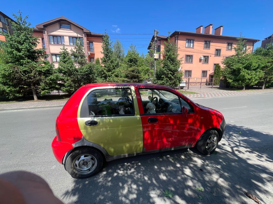 Автомобіль Chery QQ