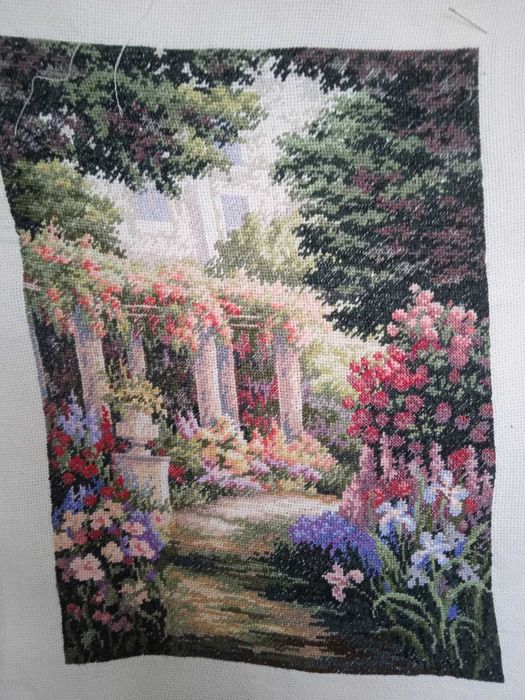 Картина "Цветочный дворик"