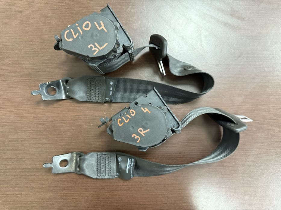 Ремені безпеки на Reno Clio