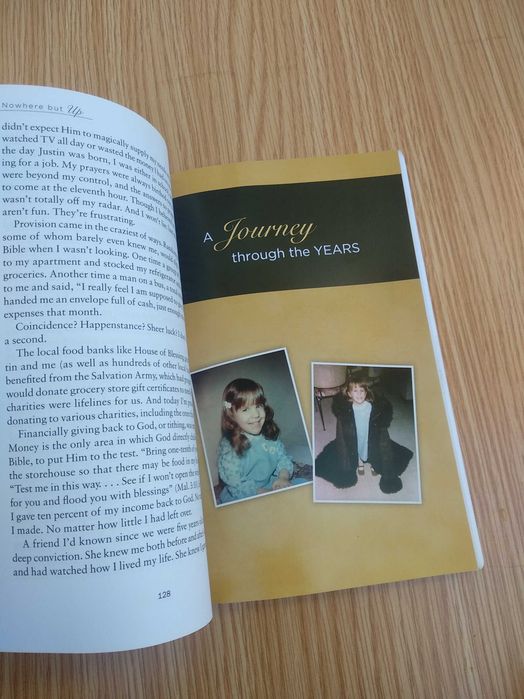 Livro Nowhere but Up: The Story of Justin Bieber's Mom