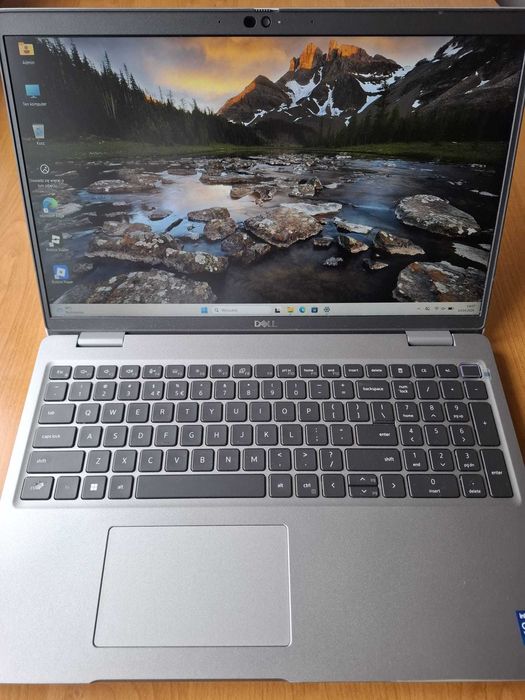 DELL latitude 5521 i7-1185H