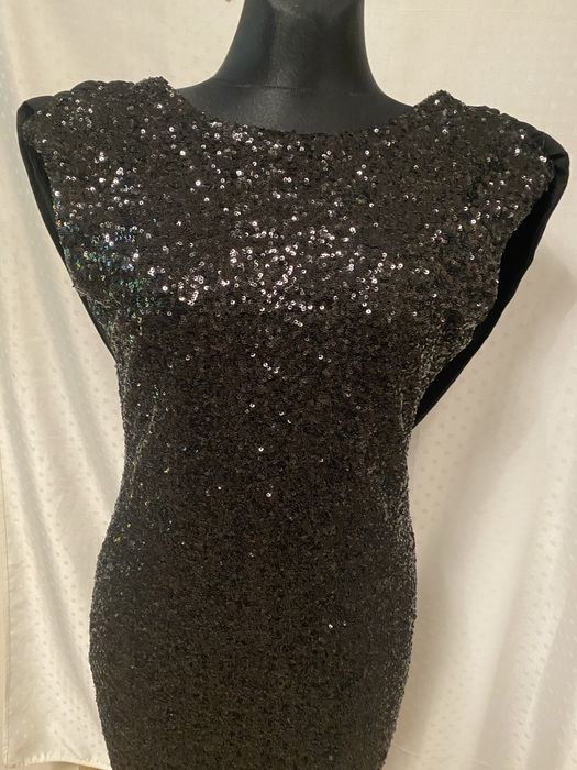 Sukienka damska rozmiar 42 z cekin na podszewce