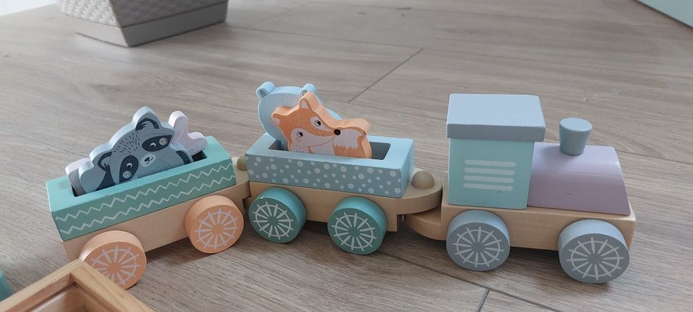 Zabawki ukladanki drewniane zestaw