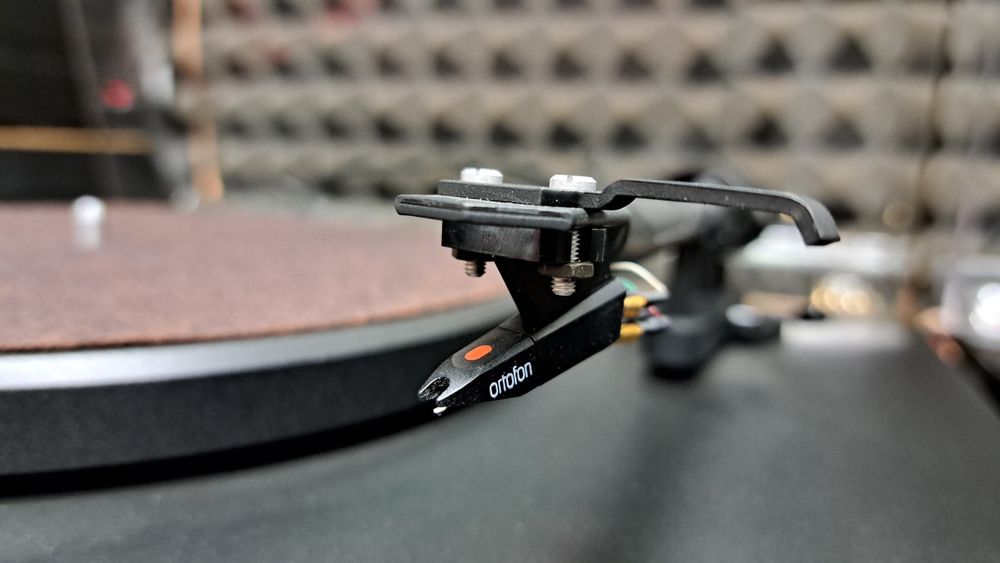 Gramofon Pro-ject debut 3