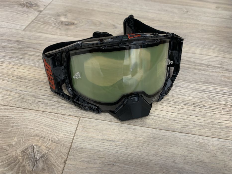 мотоциклетні окуляри бренду Leatt ( маска)