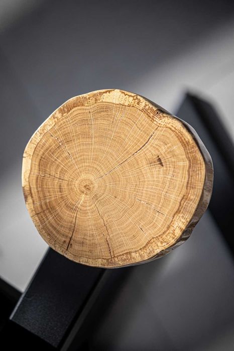 Loft dębowy kwietnik