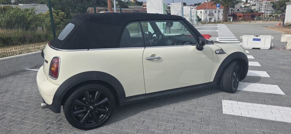MINI Cabrio Cooper490245480965754881
