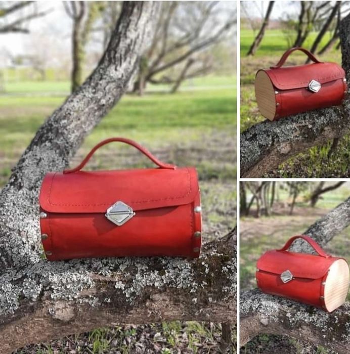 Malinha em pele c/topos em madeira (NOVO)