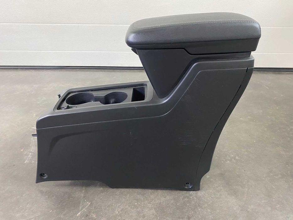 Підлокітник подлокотник центральна консоль Chevrolet Captiva 12-16р.