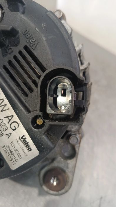 Alternador AUDI A3 (8P1)