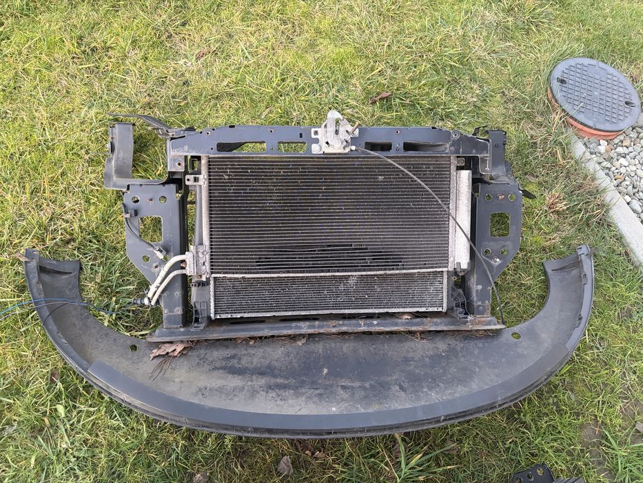 Fiat Bravo ll Pas przedni chlodnice