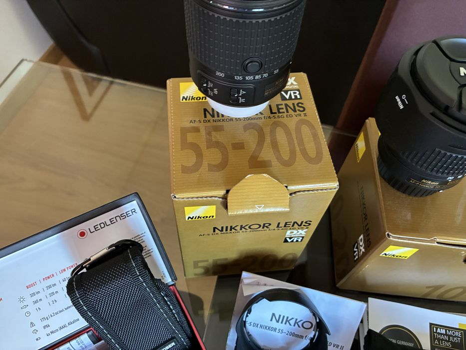 Conjunto Nikon D5500 com objetivas, tripe, baterias, mochilas  e mais acessorios