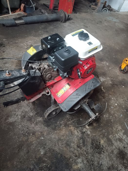 Glebogryzarka spalinowa