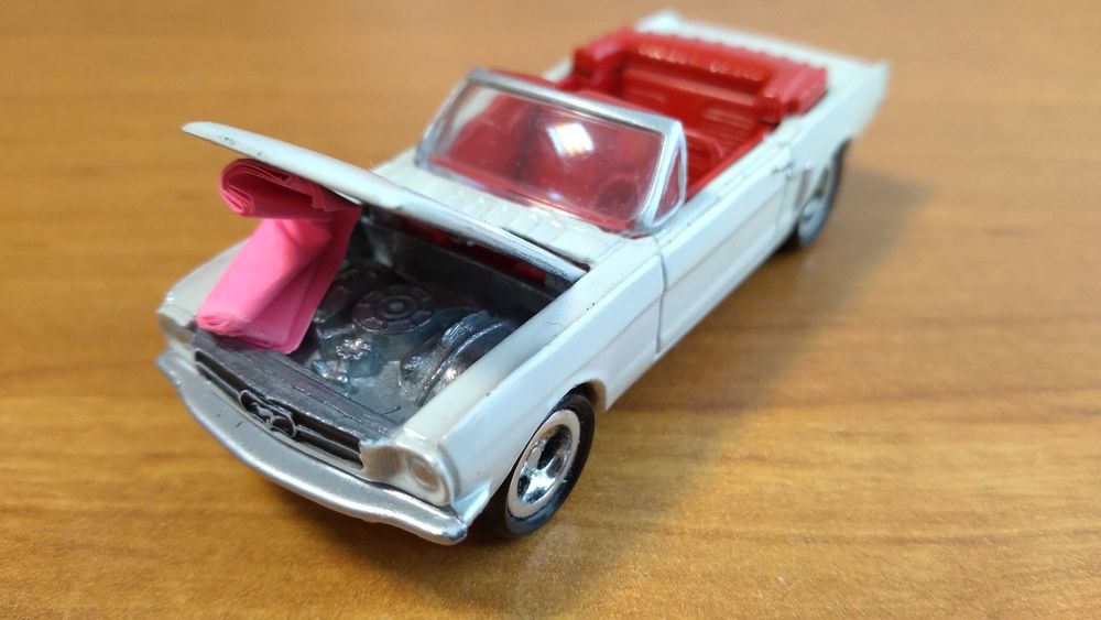 Ford Mustang Convertible - Corgi James Bond Edition Lublin • OLX.pl