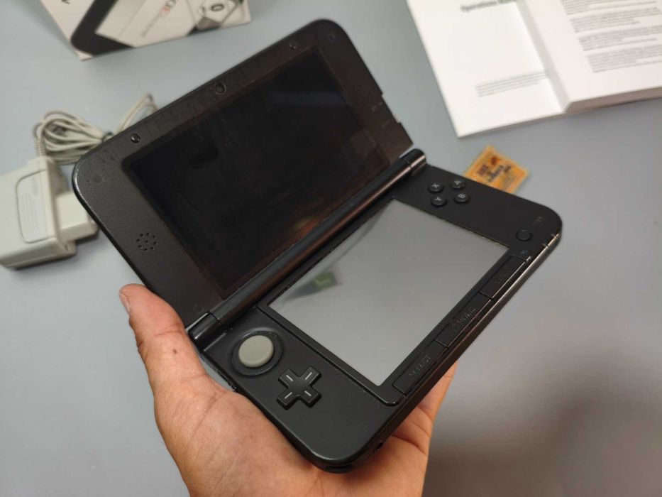 Nintendo 3DS XL