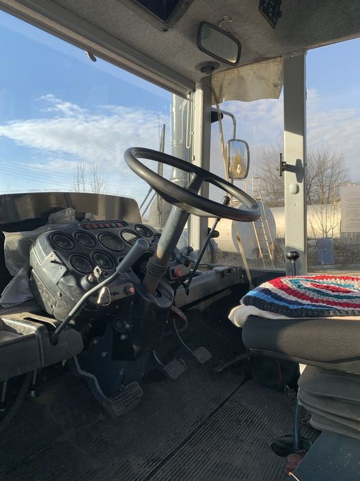 Продам ХТЗ-242К в идеальном состоянии