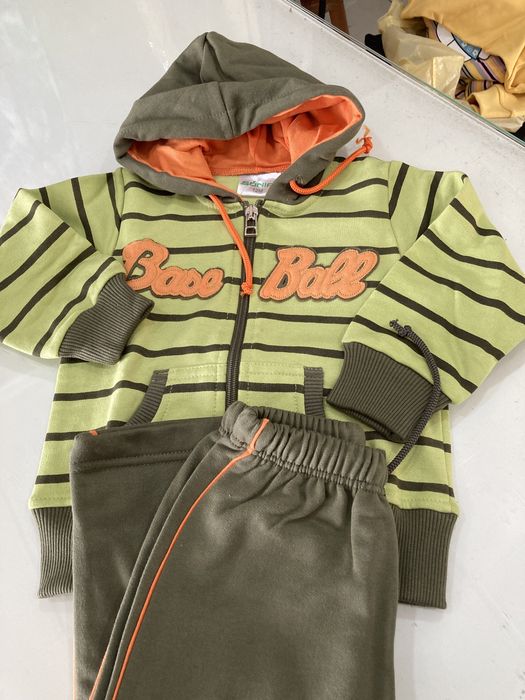 Fato de treino 12 meses