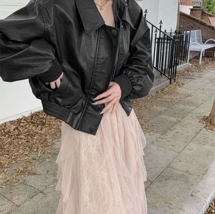 Жіночий,стильний бомбер