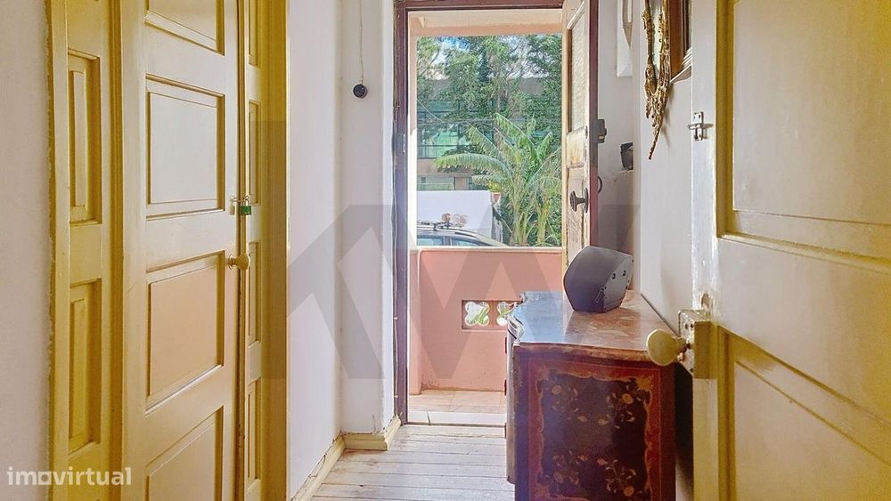 Moradia Caselas, Restelo T4 com jardim, para ARRENDAR