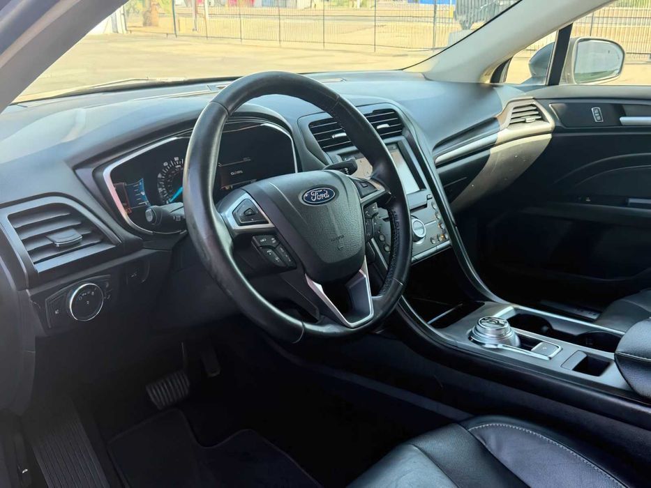 Ford Fusion Titanium      2019