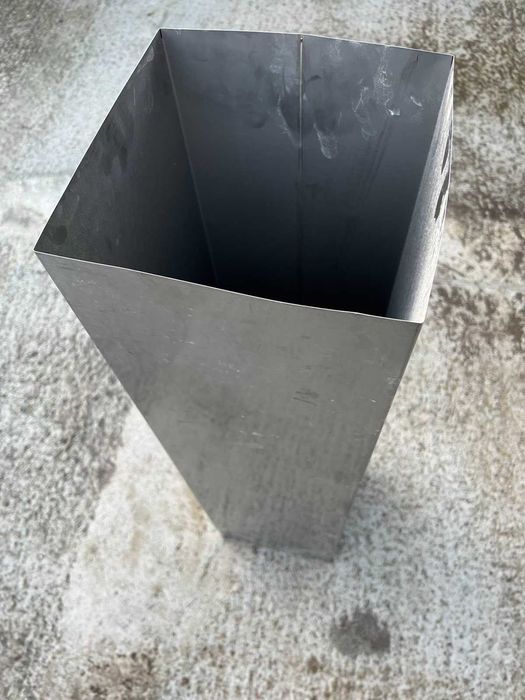 Труби квадратної форми із нержавіючої сталі марки AISI 304