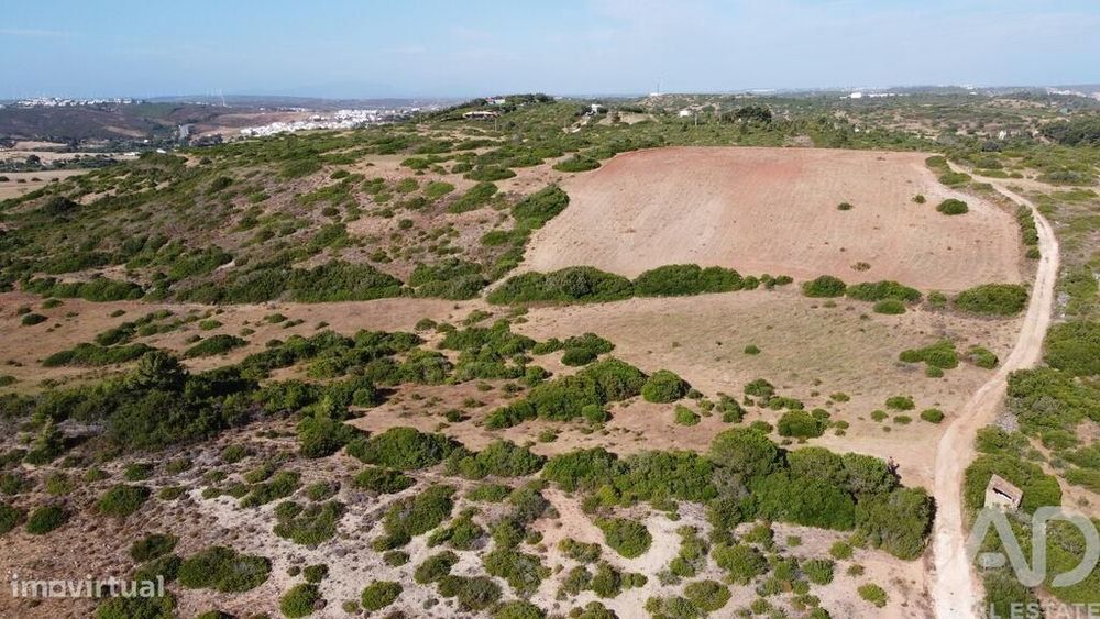 Terreno em Budens de 4320,00 m2